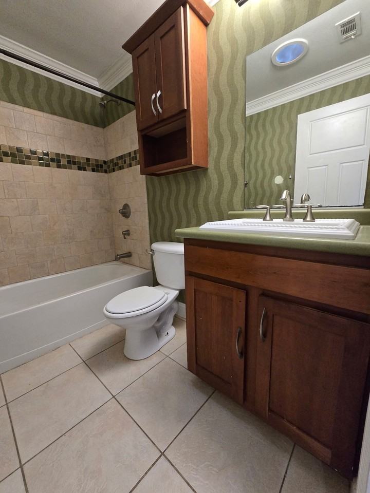 200 South 11th Street - Photo 2 of 15