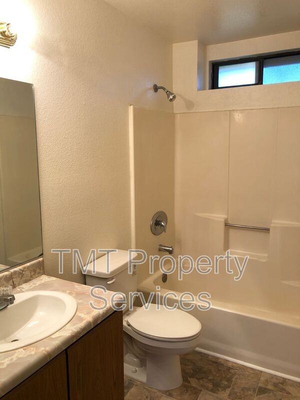 172 W Price St #2 - Photo 6 of 13