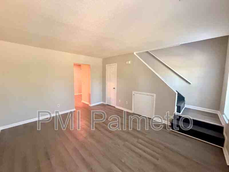 1919 Tall Pines Cir #A - Photo 5 of 19