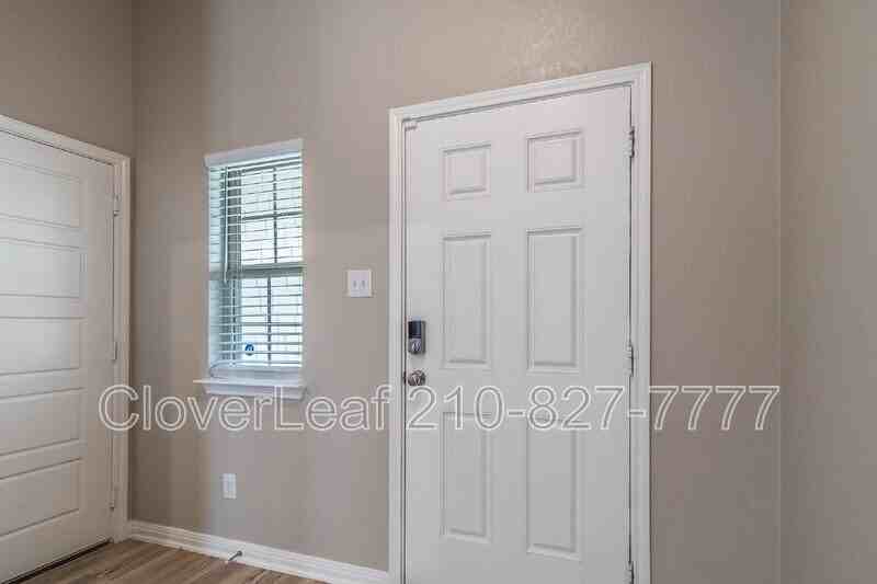 6334 Willow Point Blvd - Photo 5 of 33