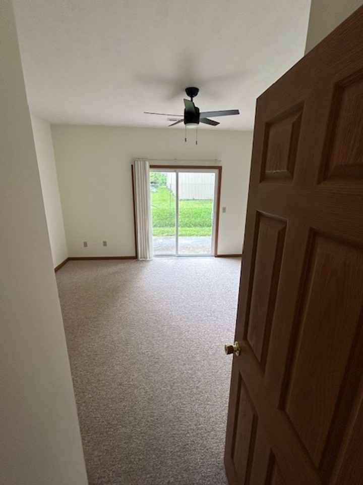 1510 Williamsburg Pl - Photo 7 of 14