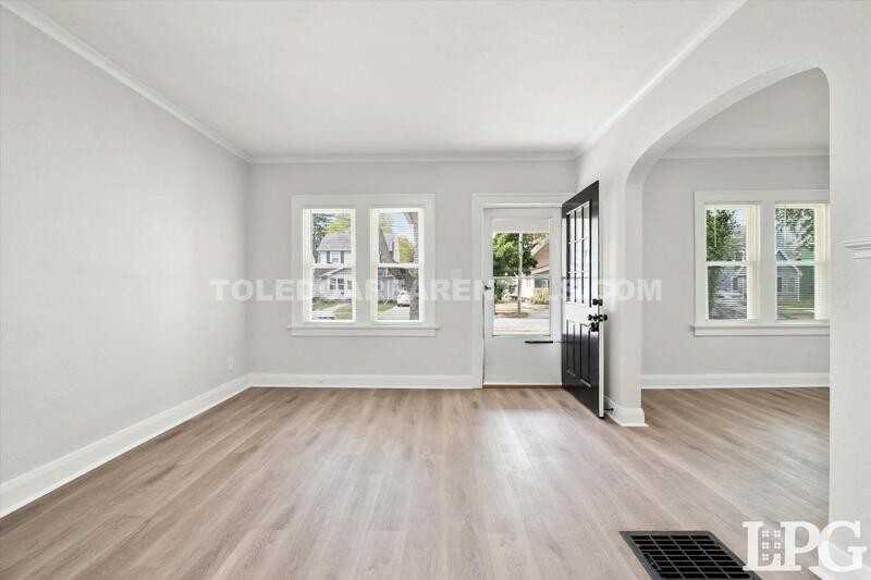 3606 Revere Dr - Photo 4 of 29