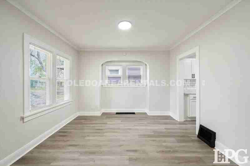 3606 Revere Dr - Photo 7 of 29