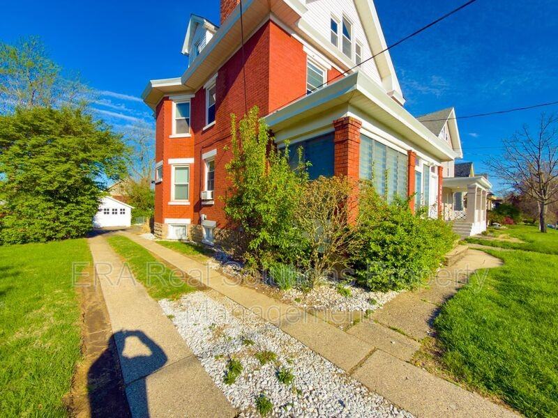 3943 Glenmore Ave #2 - Photo 2 of 10