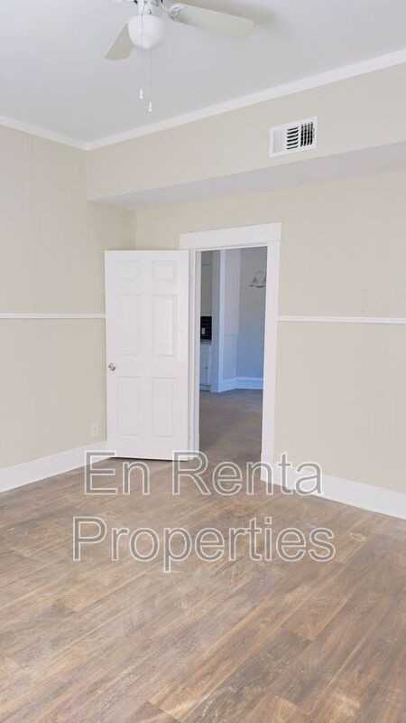 1217 Clinton Ave - Photo 7 of 13