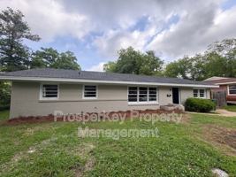 featured image of 1437 Beaumont Dr