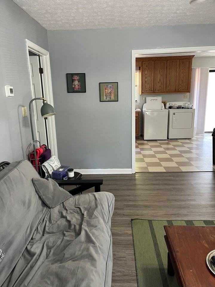 139 Barrington Pl - Photo 7 of 32