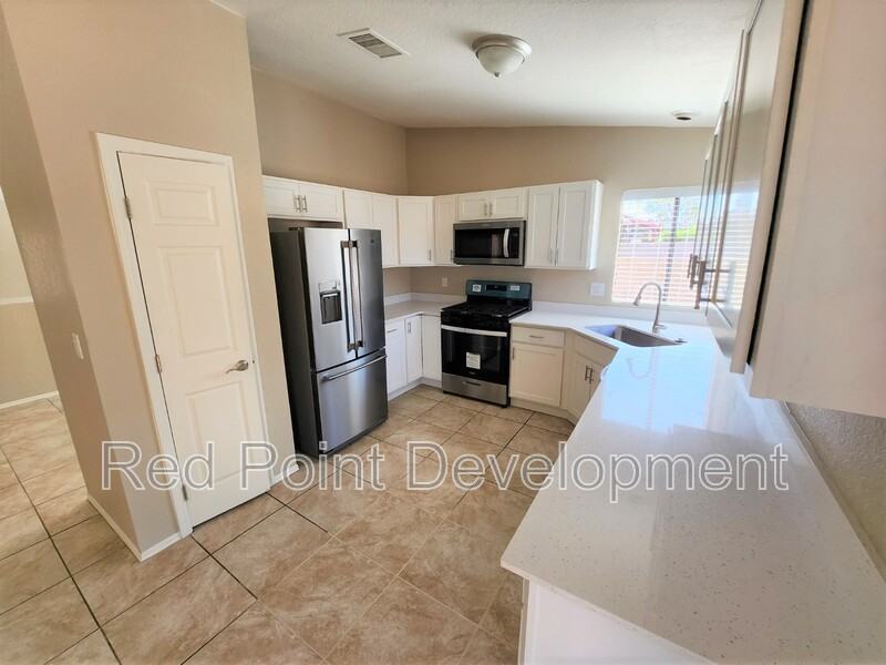 5173 W Malachite Pl - Photo 5 of 13