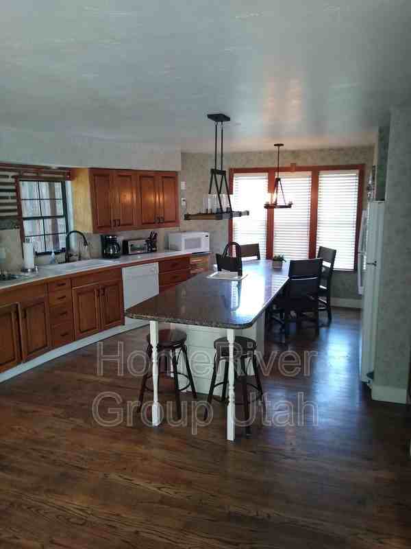 3240 E Mcneill Cir #MAIN - Photo 6 of 19