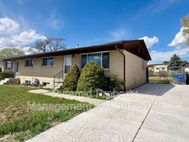 featured image of 825 En #2