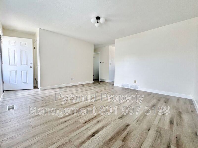 825 En #2 - Photo 5 of 16