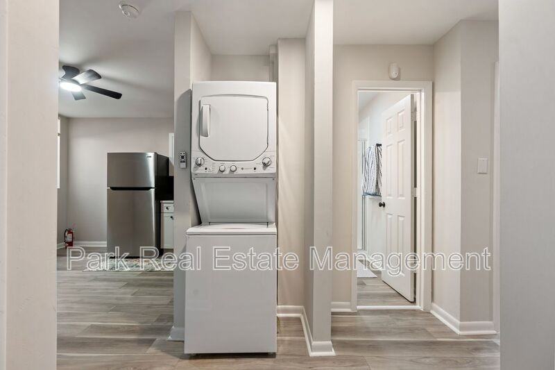 201 Howelld - Photo 6 of 9