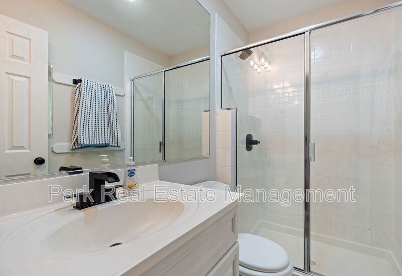 201 Howelld - Photo 5 of 9