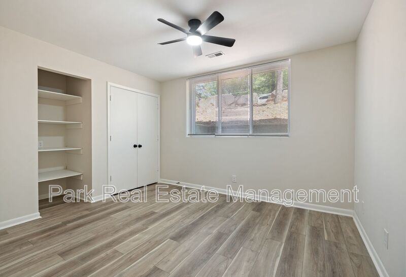 201 Howelld - Photo 4 of 9