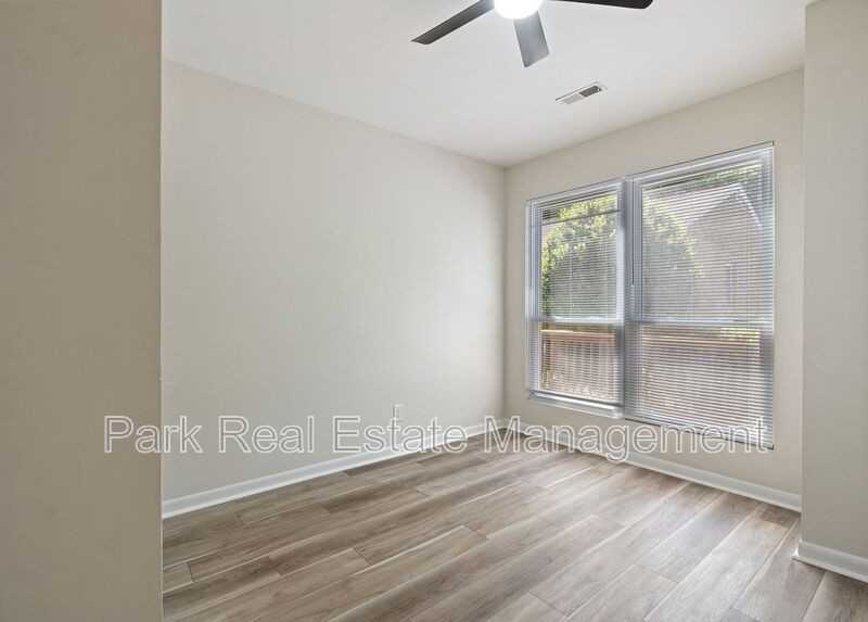 201 Howelld - Photo 3 of 9