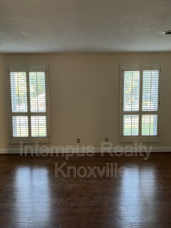 7914 Gleason Dr #1063 - Photo 4 of 36
