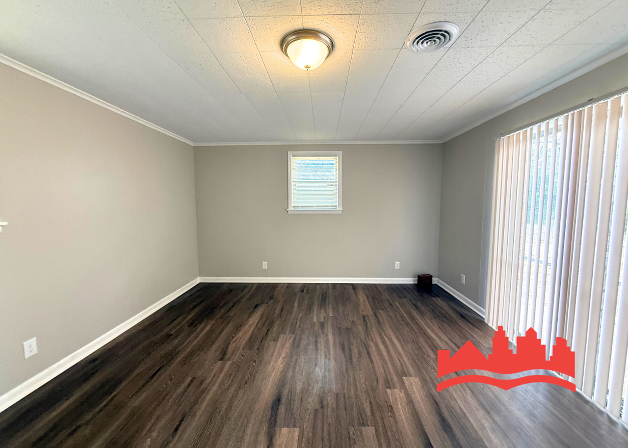 142 Jeanne Dr - Photo 6 of 18