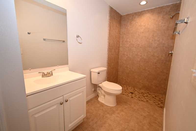 613 Se 14th St - Photo 7 of 13