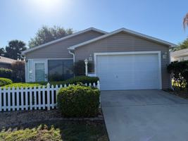 featured image of 1725 Simpsonville Ln