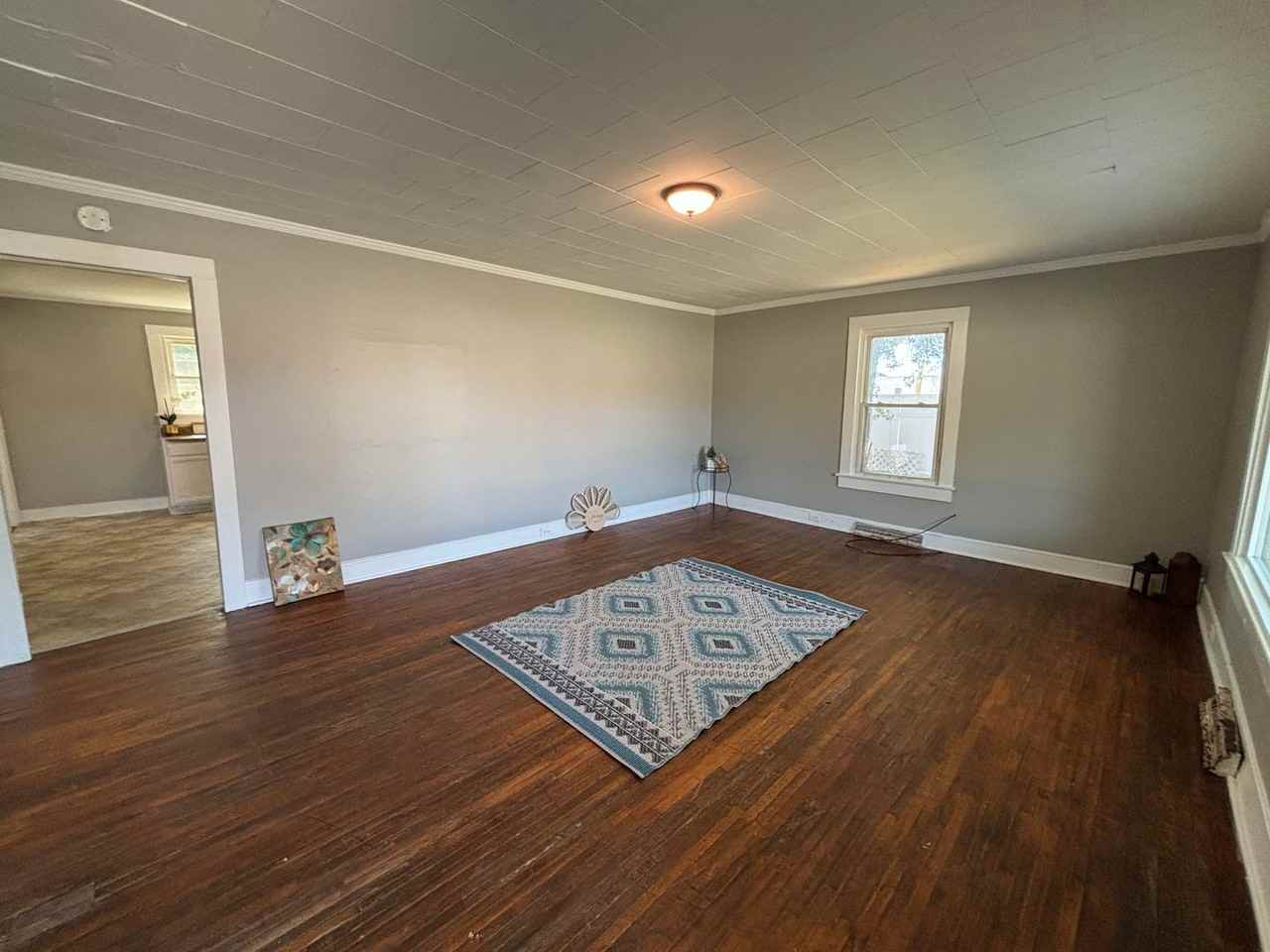 1900 E Ozark Ave - Photo 2 of 16