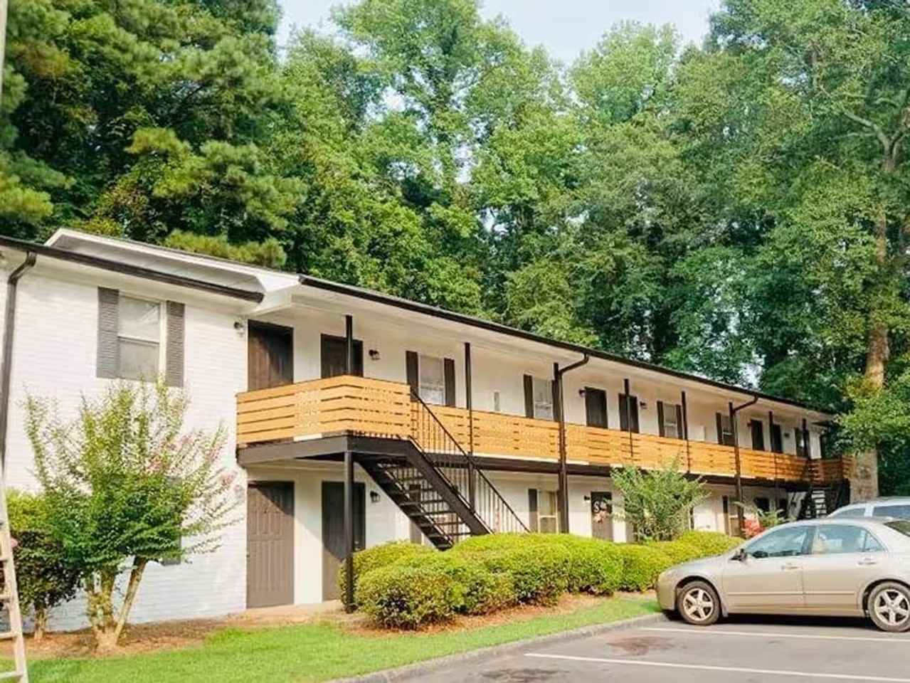 Pines at Athens - Photo 7 of 14