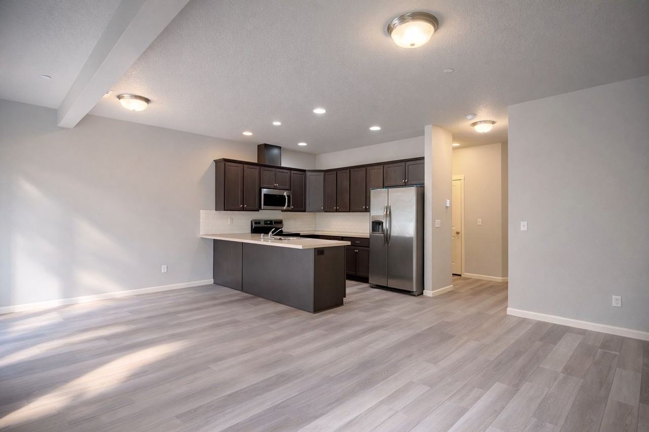 193 Cloverdale Rd #C - Photo 5 of 23