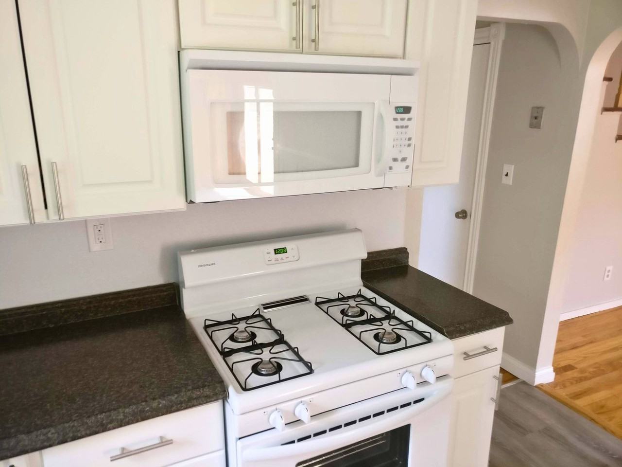 72 Westbrook Dr - Photo 5 of 21