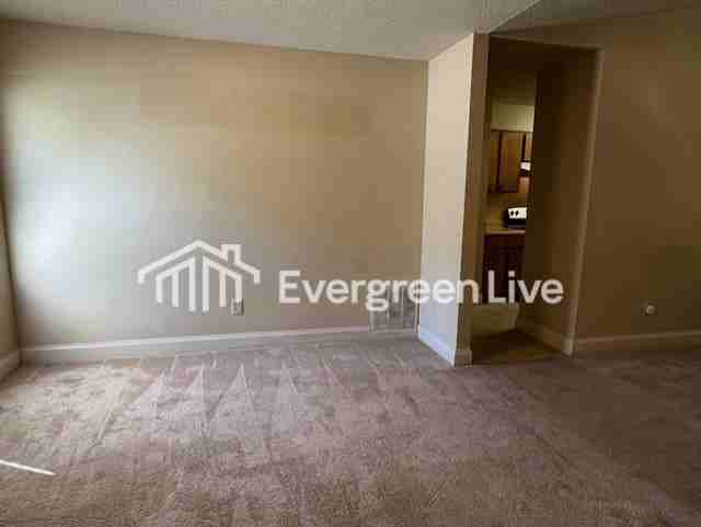 118 Pembroke Ct - Photo 5 of 20