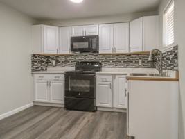 featured image of 880 N Pershing St