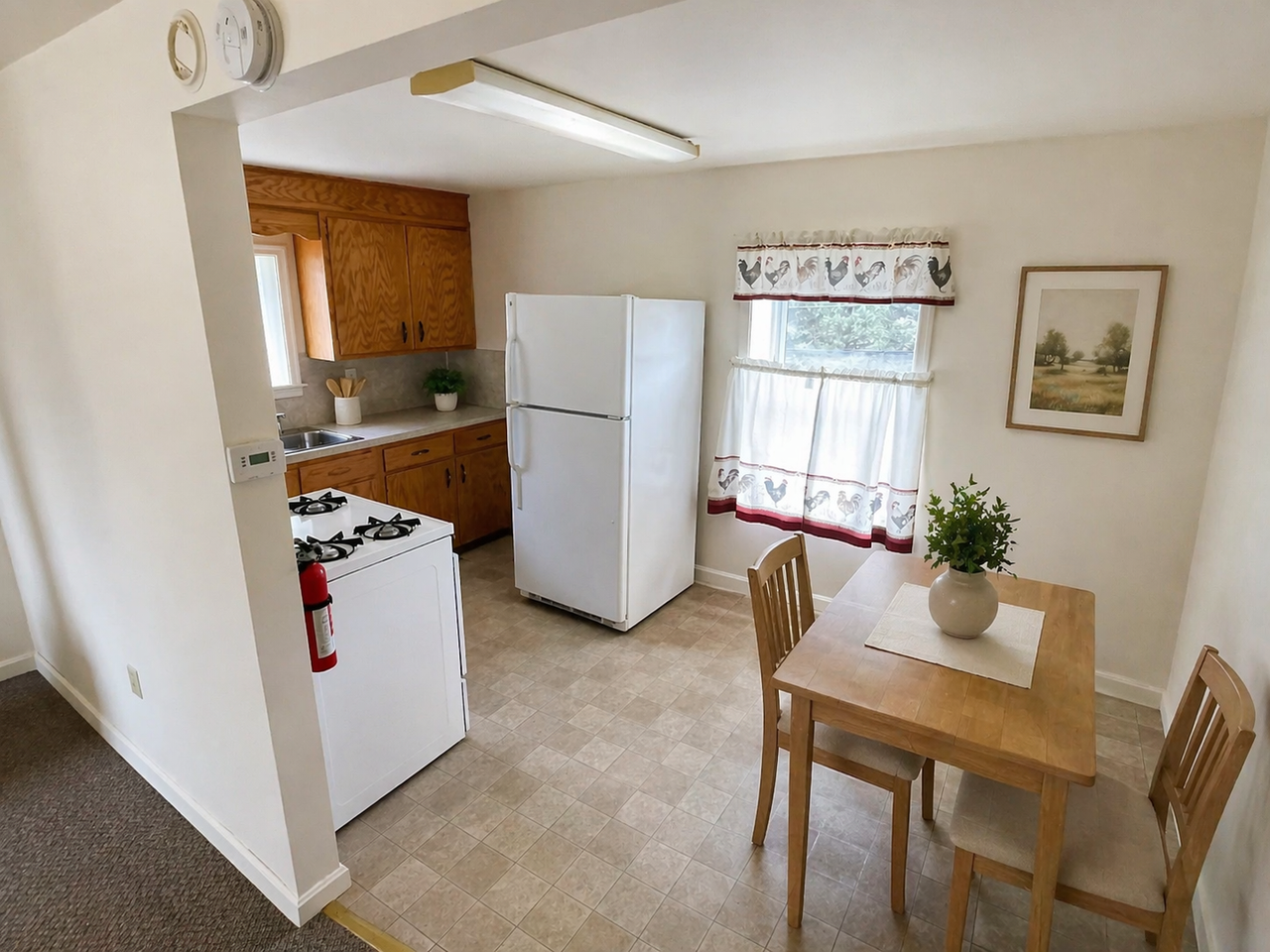 38 Middle Spring Rd Apt A - Photo 3 of 14