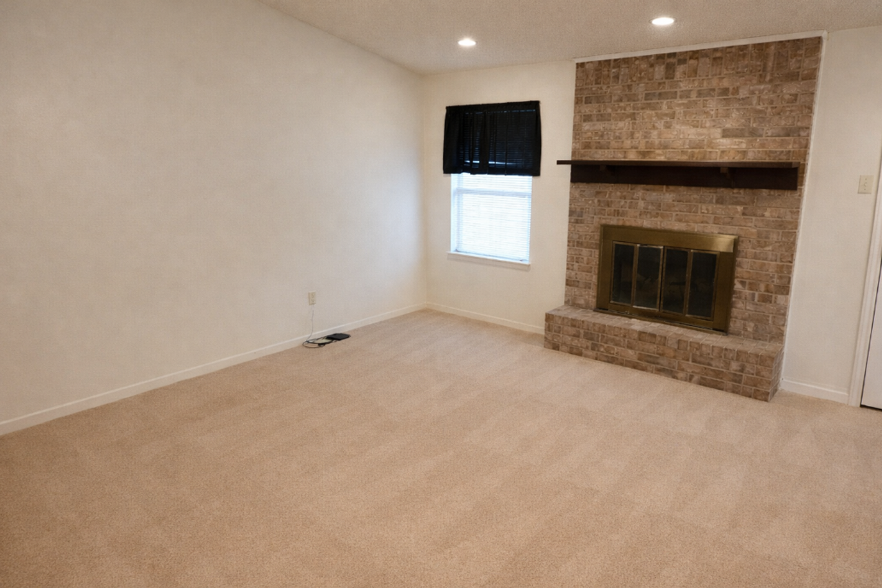 2127 Hidden Hill Dr - Photo 3 of 9