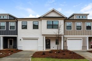 featured image of 814 Calvin Park Dr