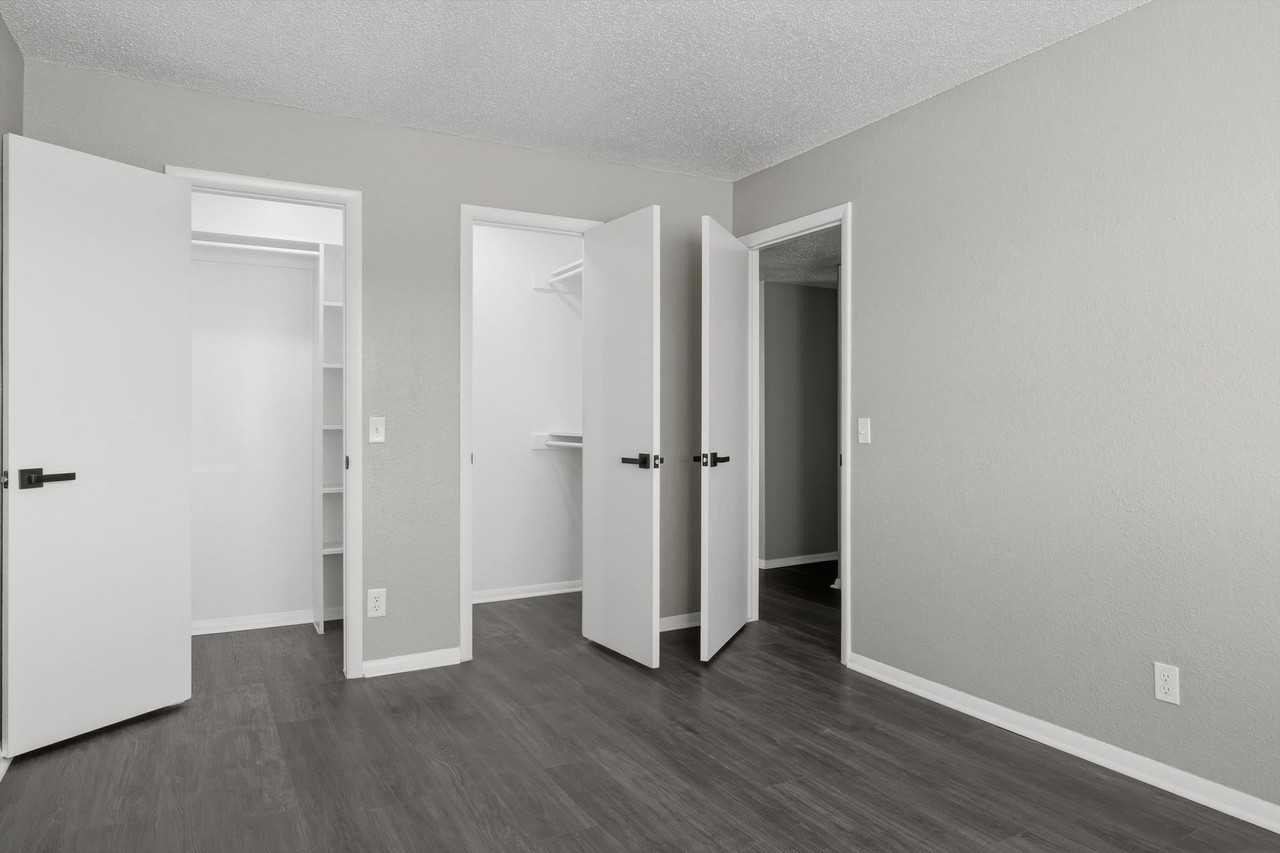Rosemont Apartments - Photo 5 of 23