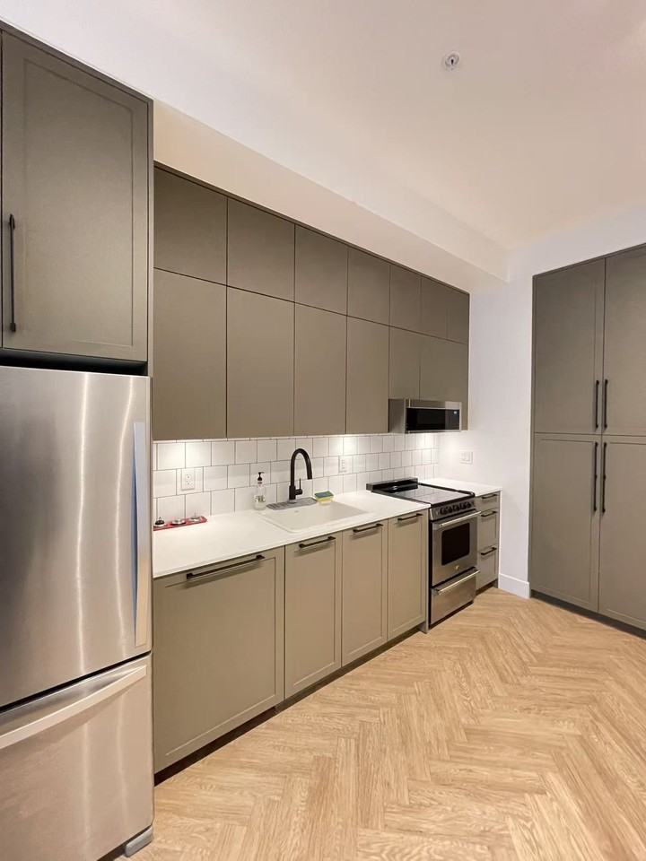 13933 105 Boulevard - Photo 2 of 18