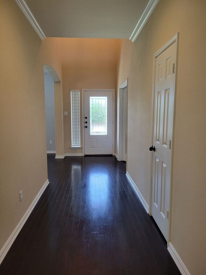 807 Olive Ln - Photo 2 of 43