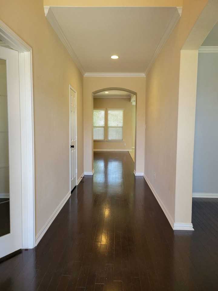 807 Olive Ln - Photo 3 of 43