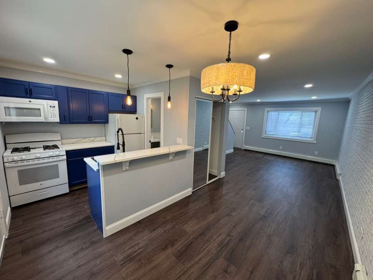 241 Quinnipiac Ave - Photo 5 of 24
