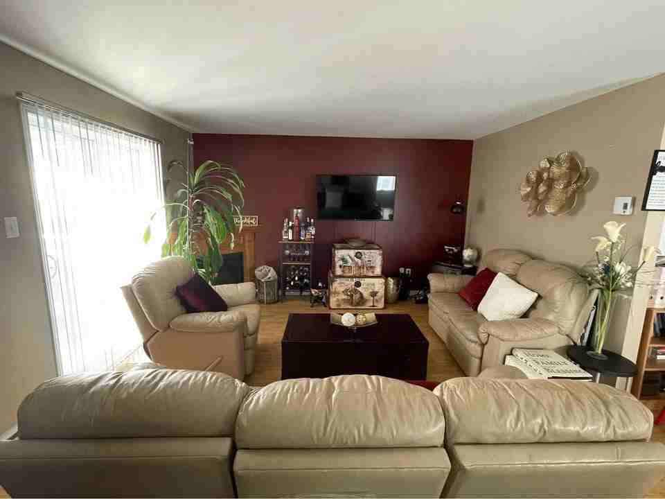 470 Boulevard des Grives - Photo 2 of 13