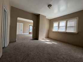 909 Mackinaw St - Photo 1 of 1