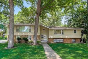 featured image of 2714 Ardsley Ln #2714