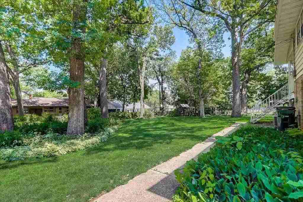 2714 Ardsley Ln #2714 - Photo 2 of 26