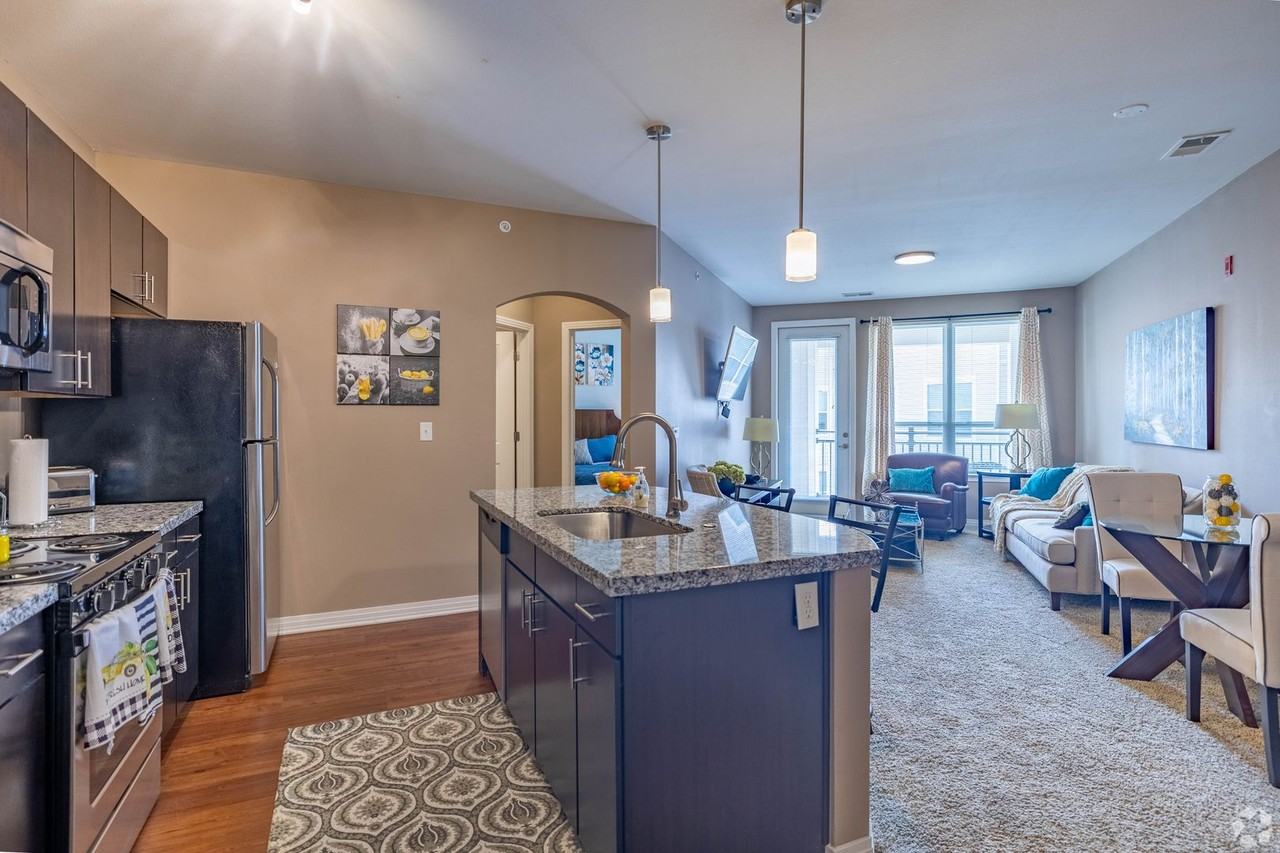 Avalon - Forum, LLC - AVA - Photo 3 of 19