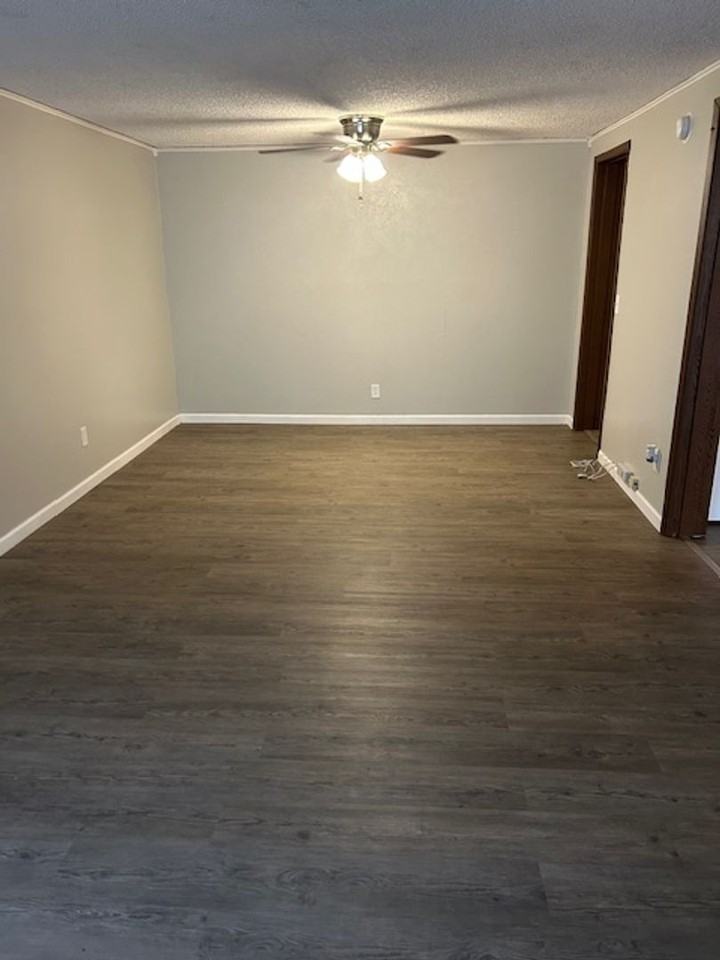 PW - Photo 6 of 11