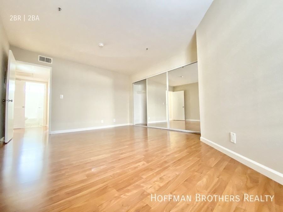 8722 Burton Way Property - Photo 7 of 10