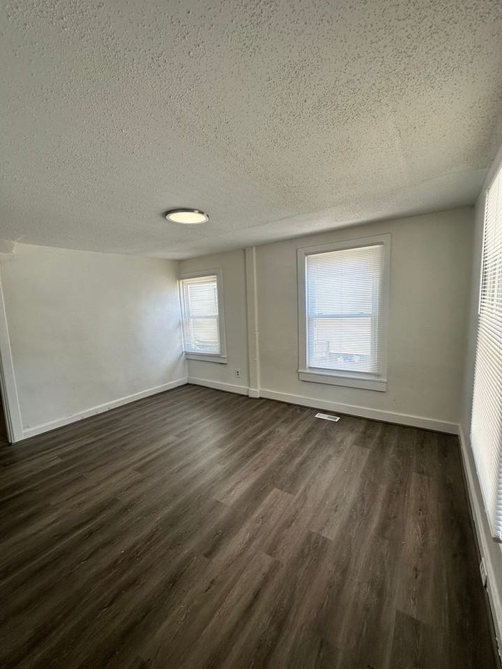 2506 Portsmouth Blvd - Photo 3 of 11