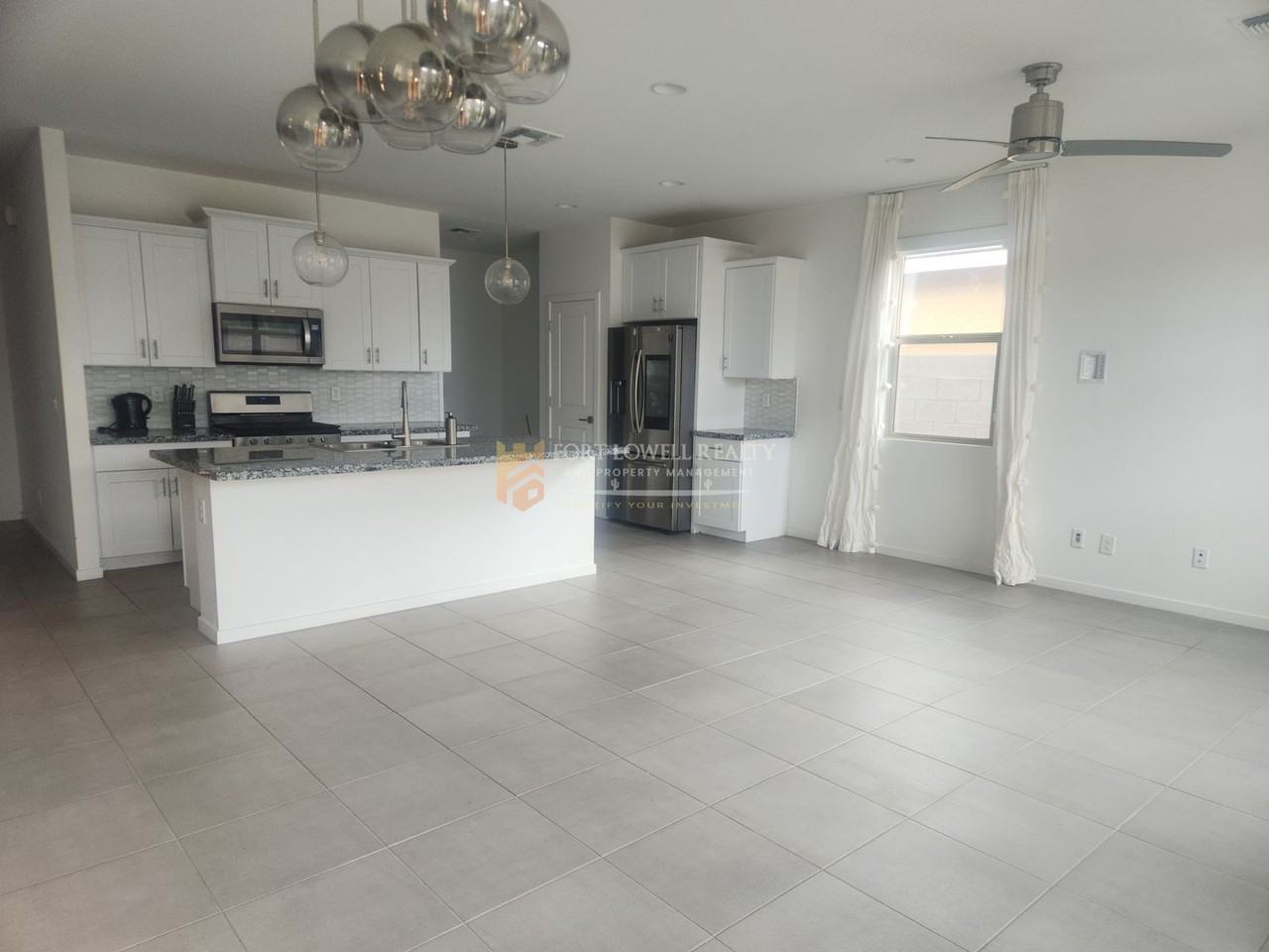 4208 S 68th Dr - Photo 4 of 23