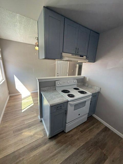 474 Delaware St - Photo 3 of 15