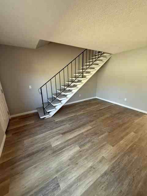 474 Delaware St - Photo 4 of 15