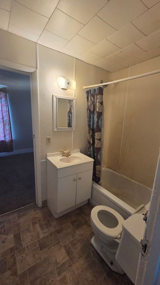 814 9th Ave Sw #B - Photo 5 of 9