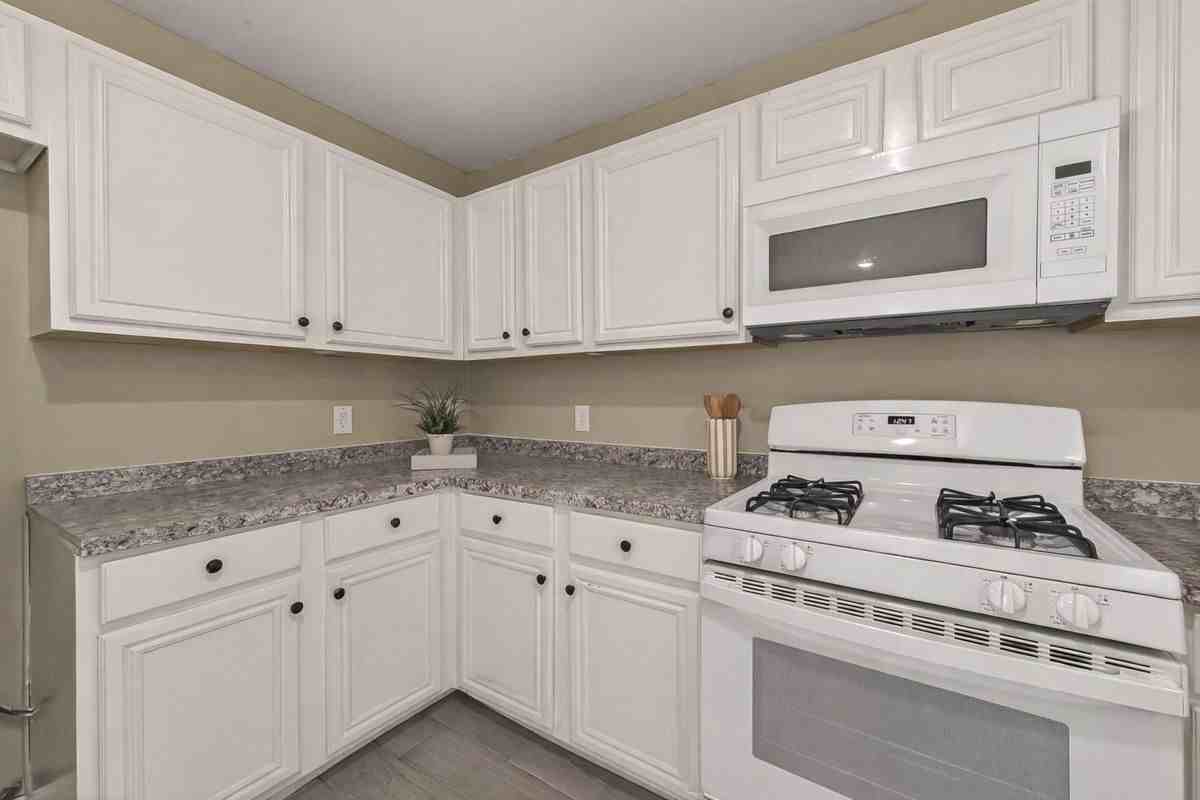 17250 Cricketbriar Ct - Photo 3 of 3